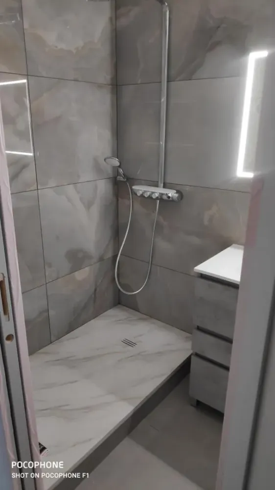 salle-de-bain-marbre