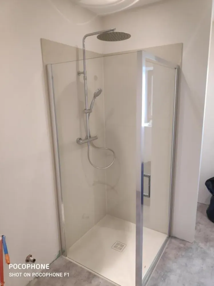 salle-de-bain-cabine-douche